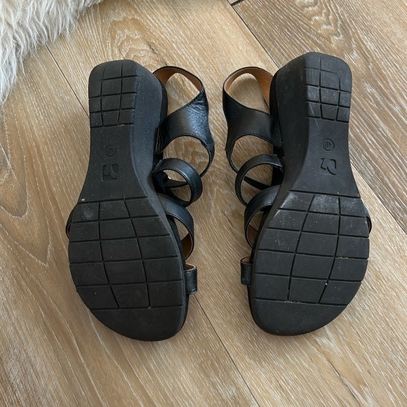 Revere Casablanca Leather Multi Strap Wedge Sandals - Picture 9 of 10